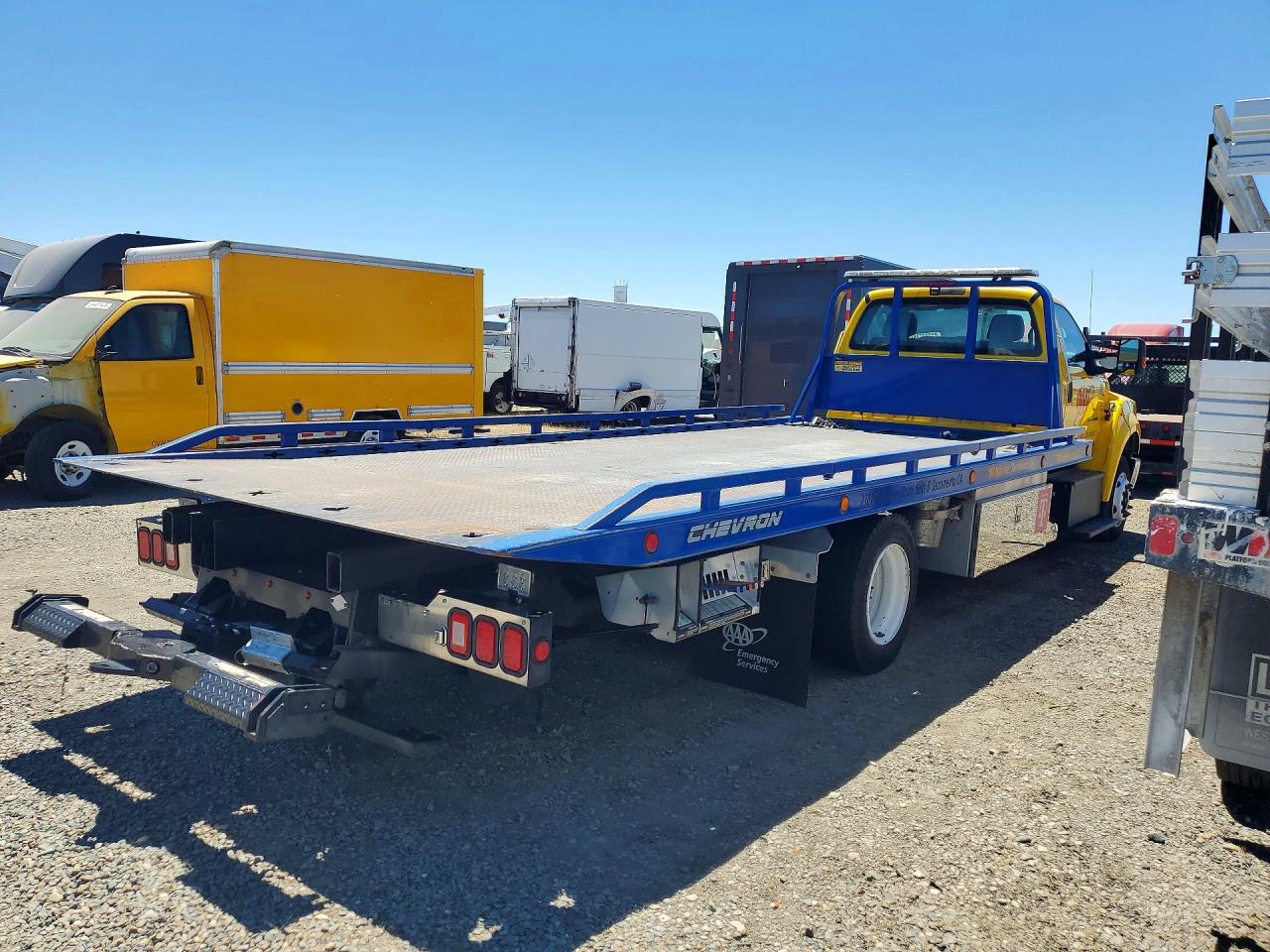 2022 FORD F650