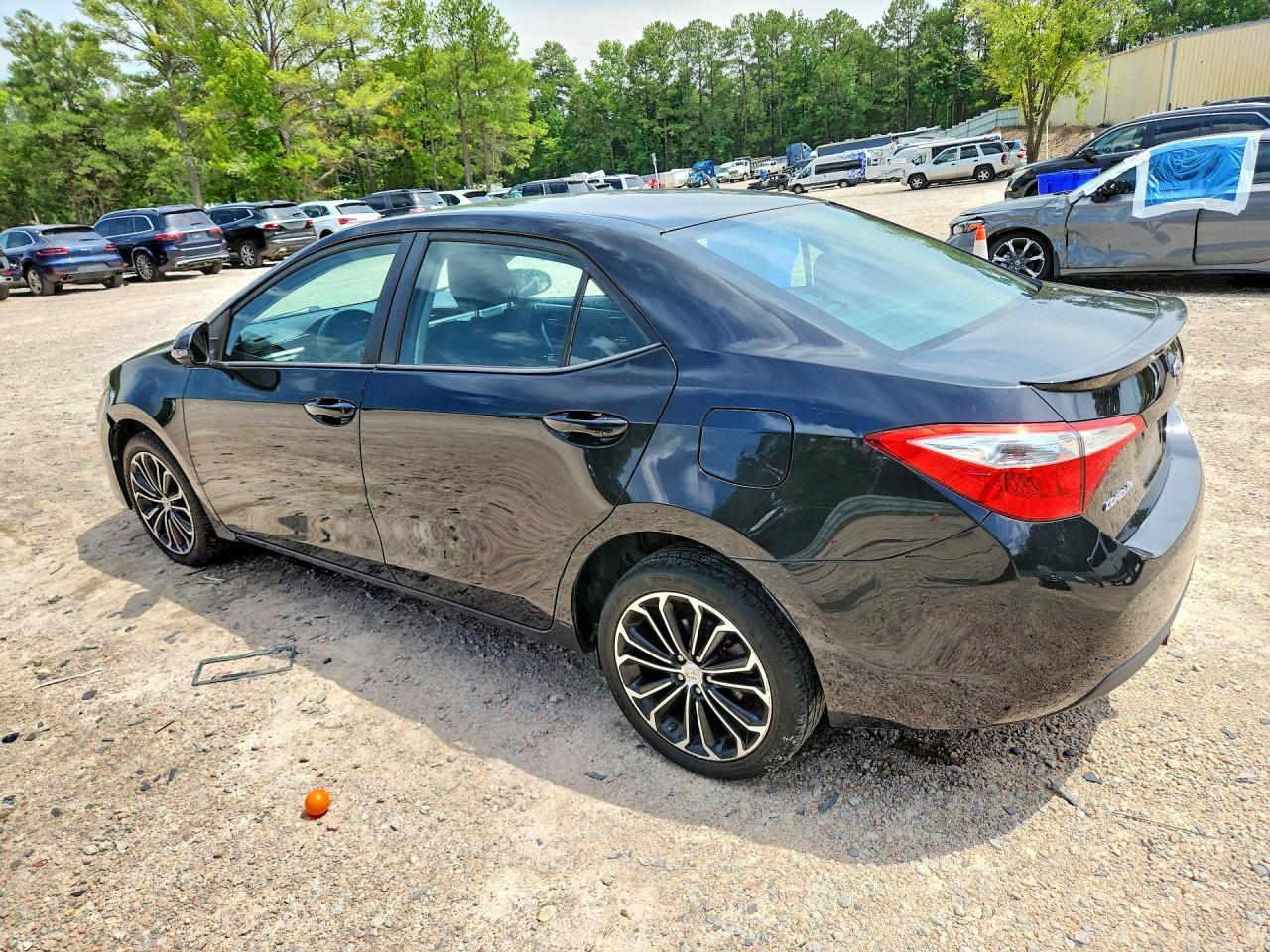 2015 TOYOTA COROLLA