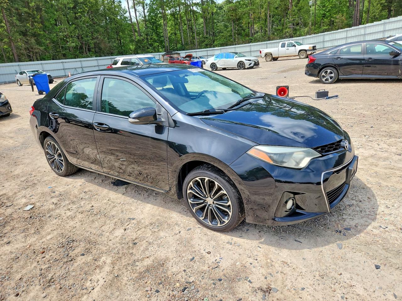2015 TOYOTA COROLLA