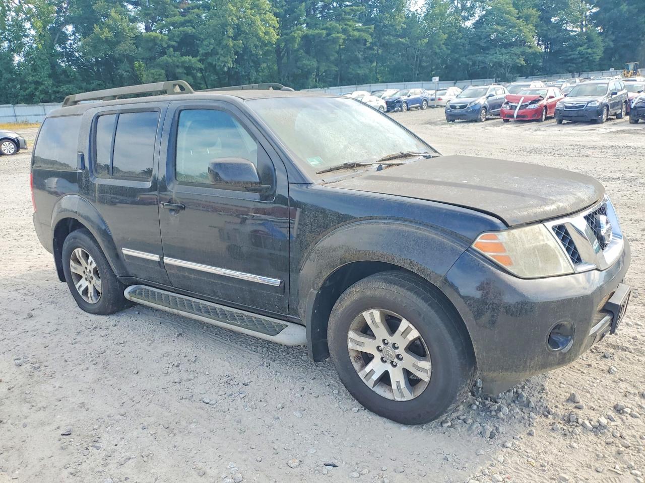 2011 NISSAN PATHFINDER