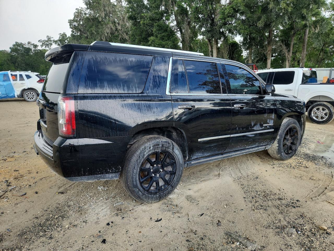 2015 GMC YUKON