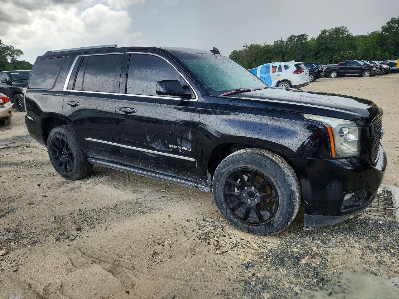 2015 GMC YUKON