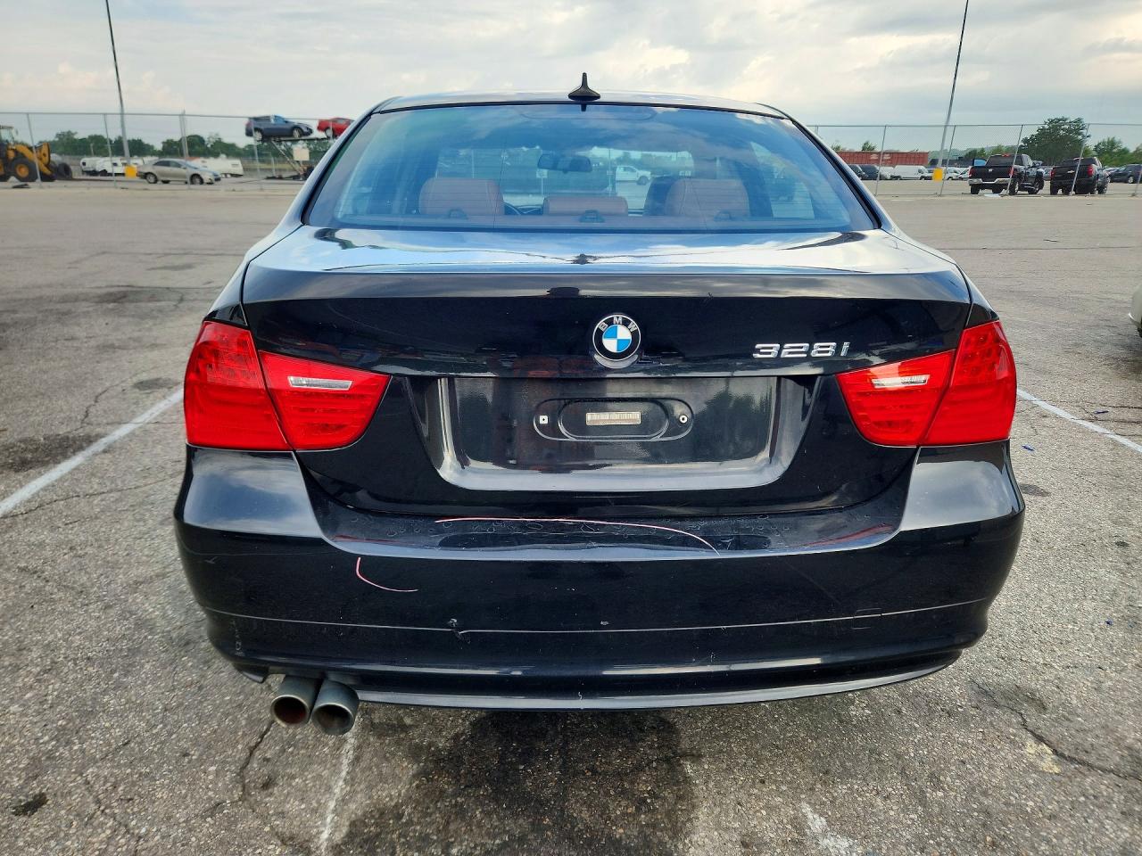 2011 BMW 3 SERIES