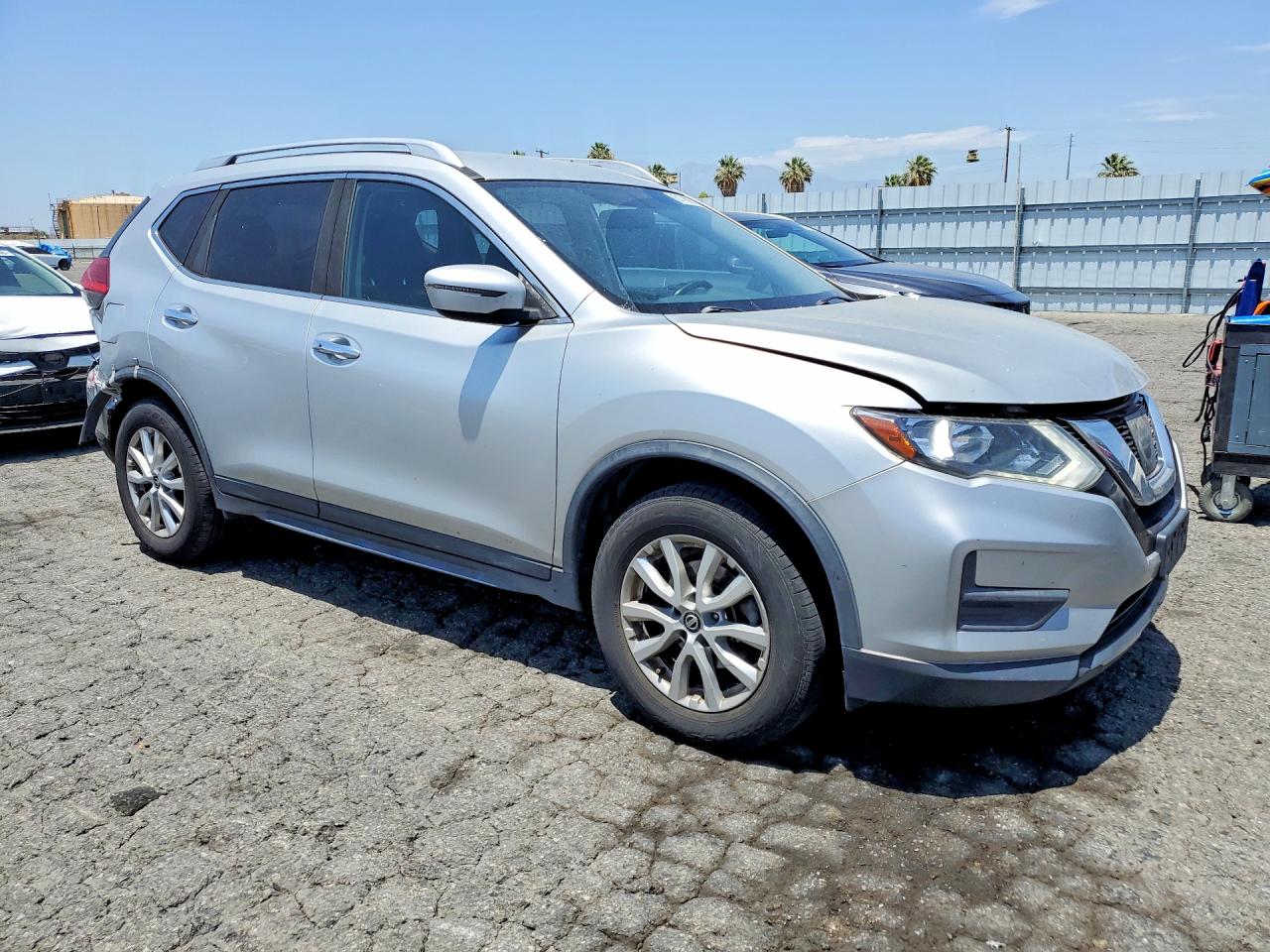 2017 NISSAN ROGUE