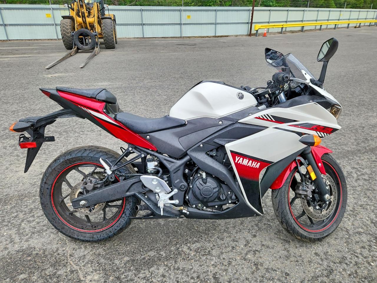 2016 YAMAHA YZF600