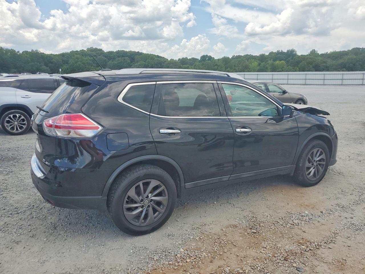 2016 NISSAN ROGUE