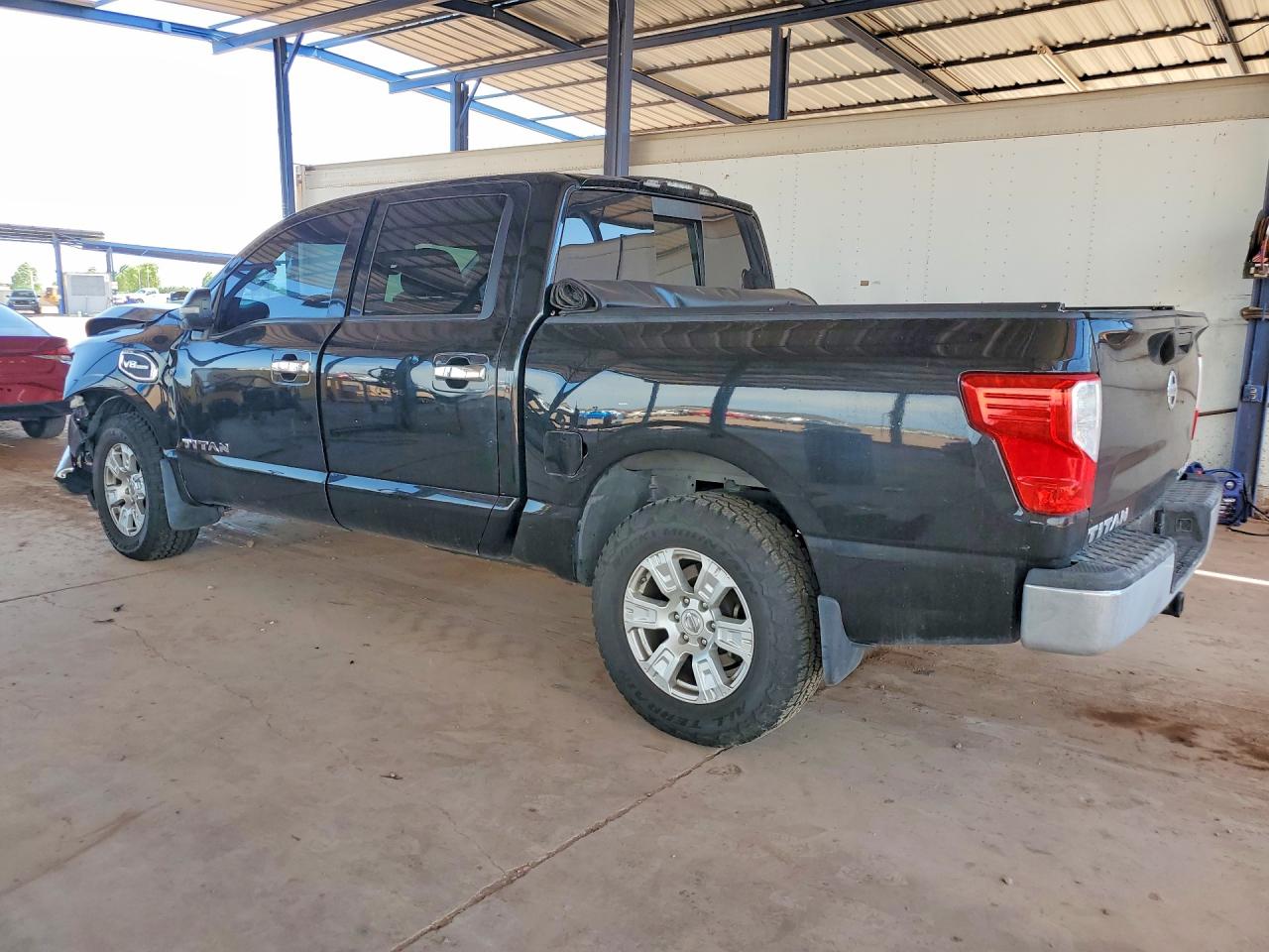 2017 NISSAN TITAN