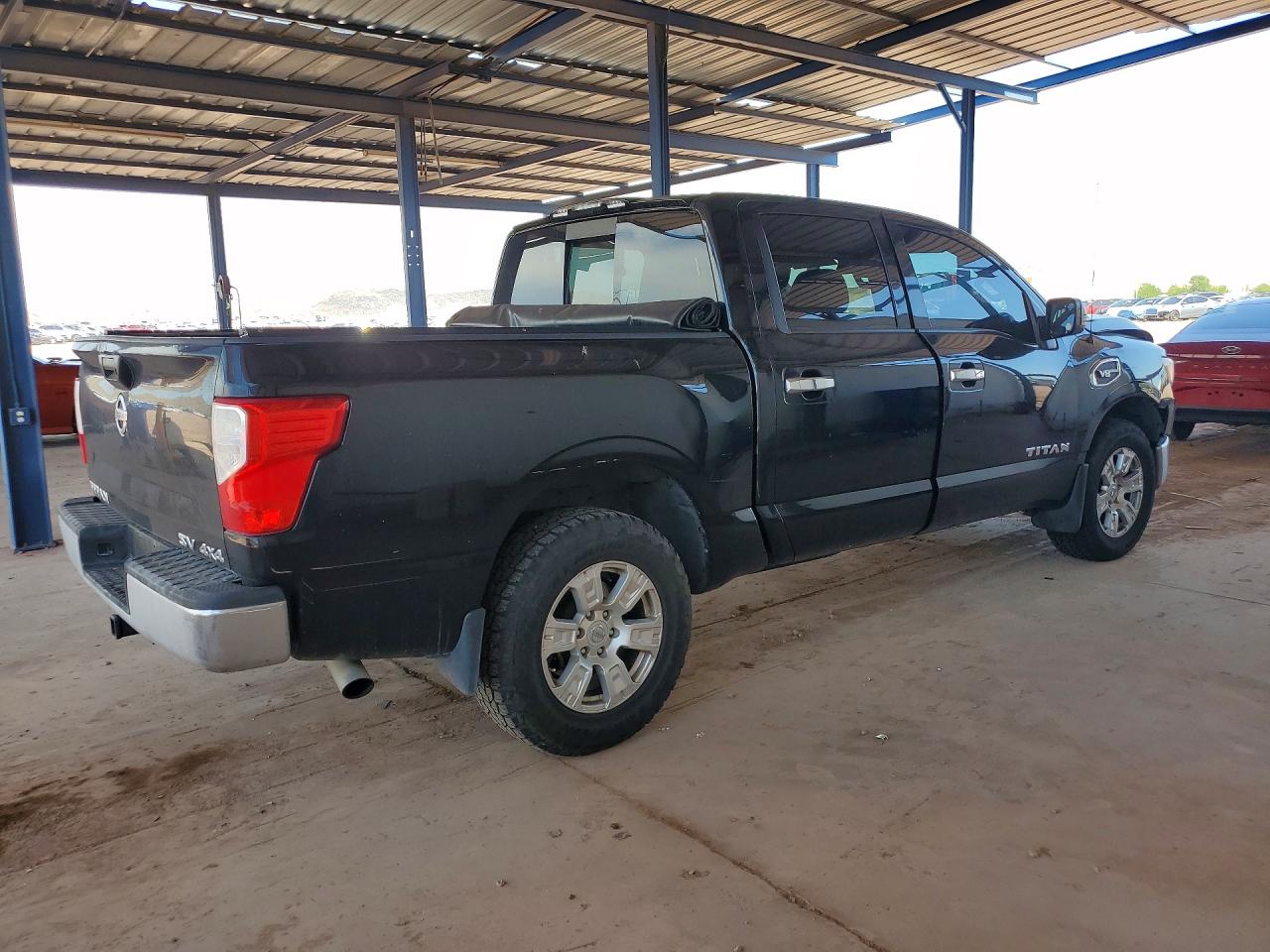 2017 NISSAN TITAN