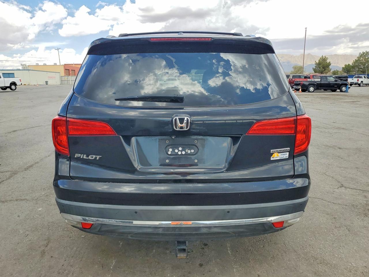 2016 HONDA PILOT