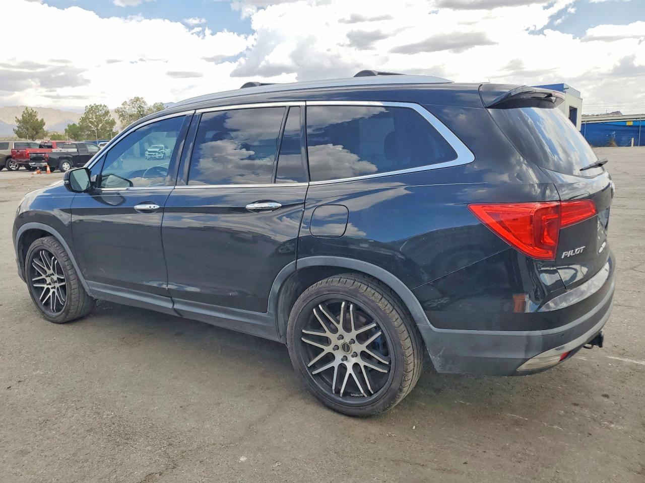 2016 HONDA PILOT