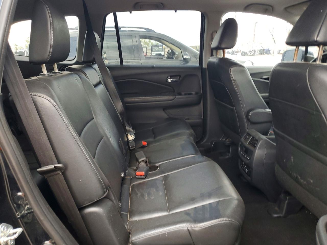 2016 HONDA PILOT