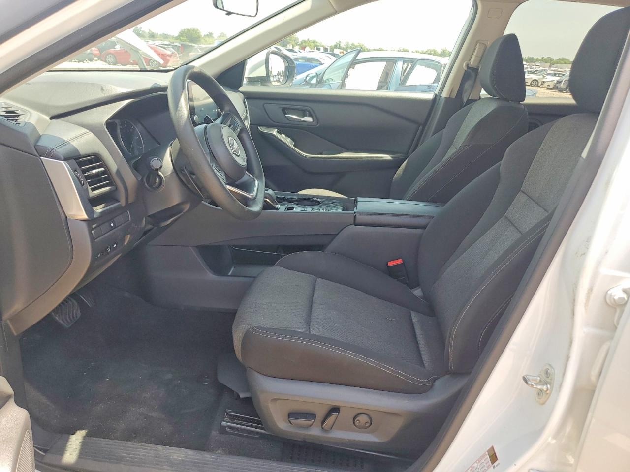 2024 NISSAN ROGUE