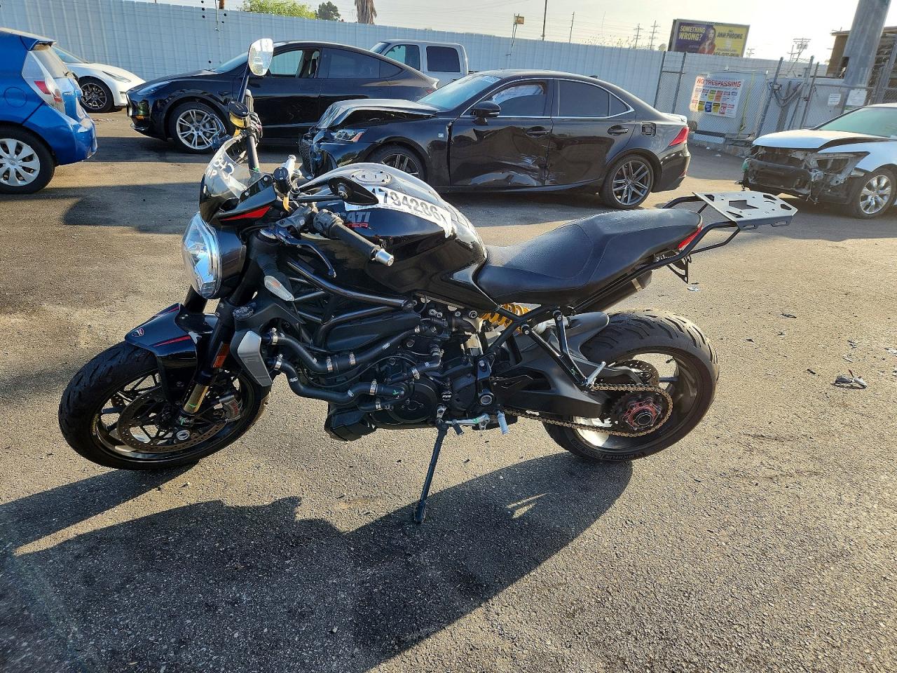 2016 DUCATI MONSTER