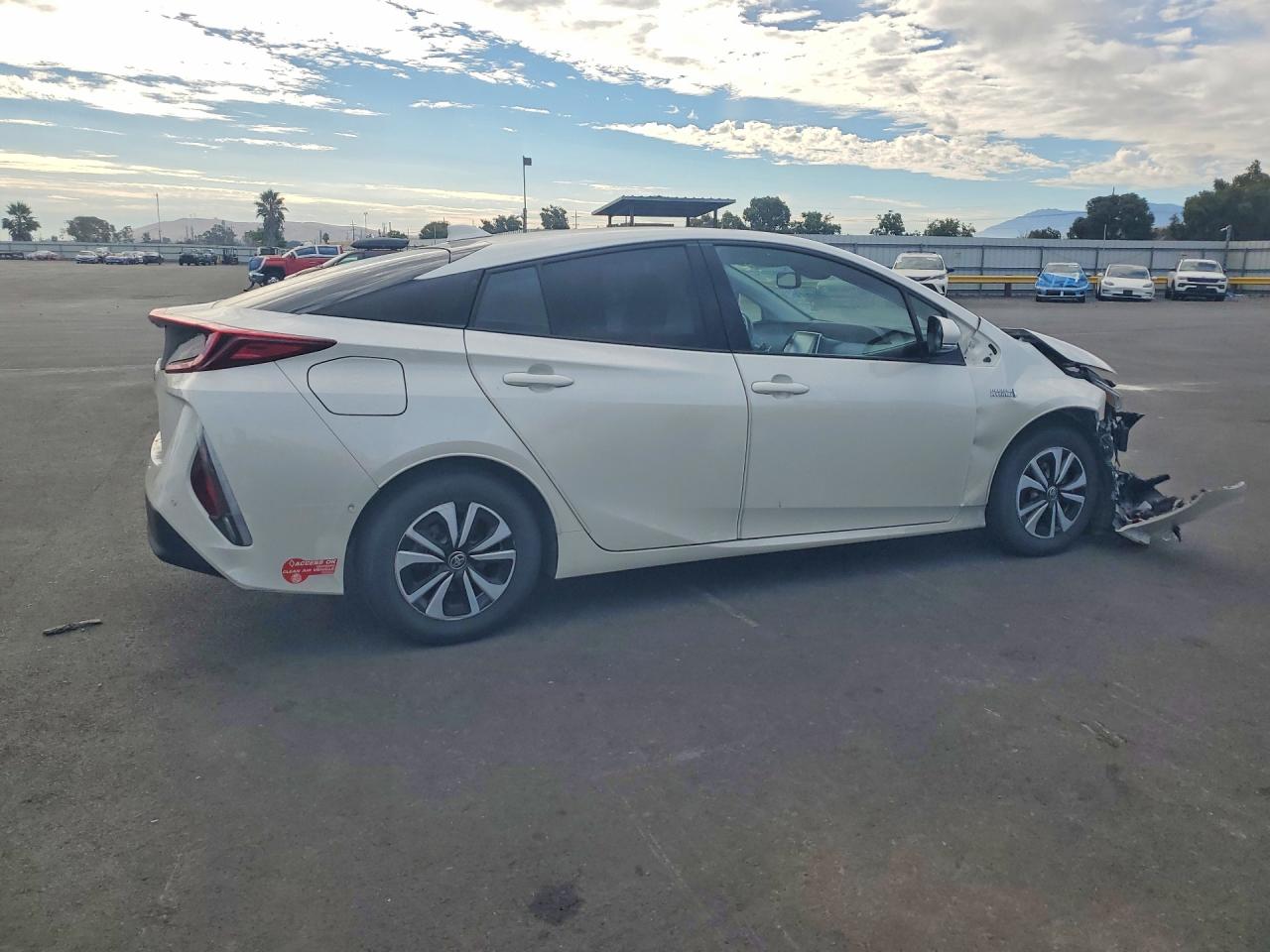 2017 TOYOTA PRIUS