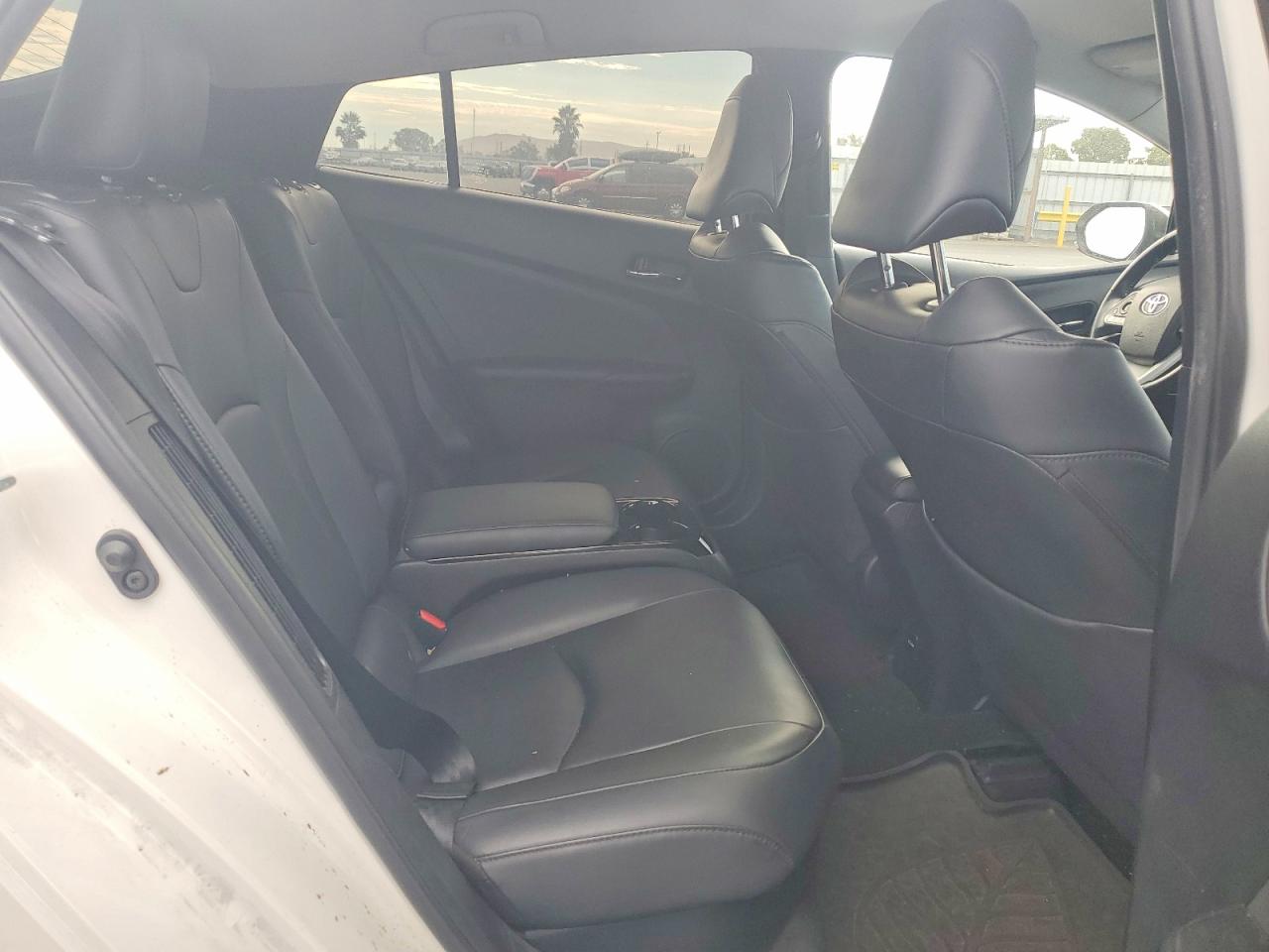 2017 TOYOTA PRIUS