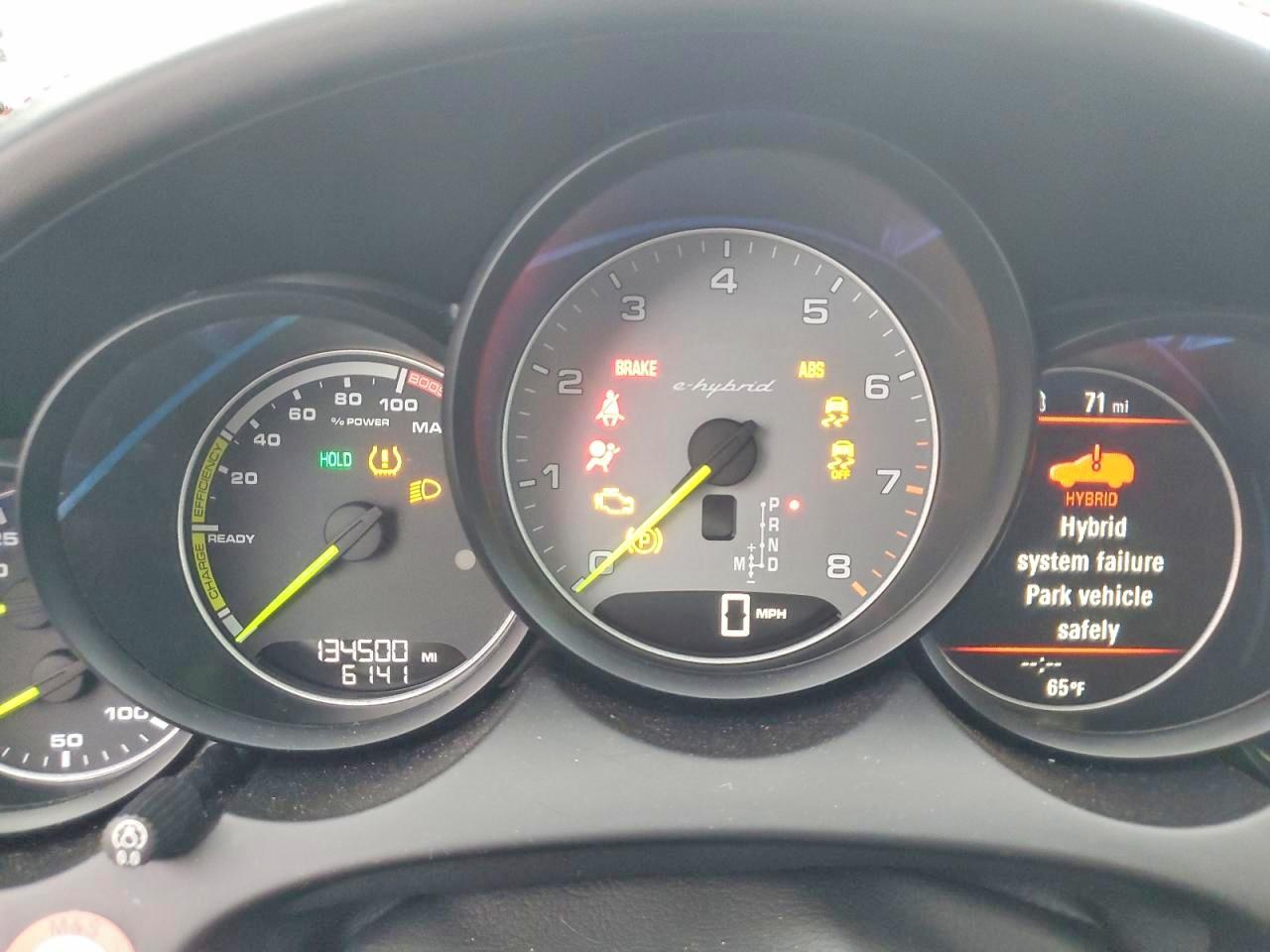 2017 PORSCHE CAYENNE