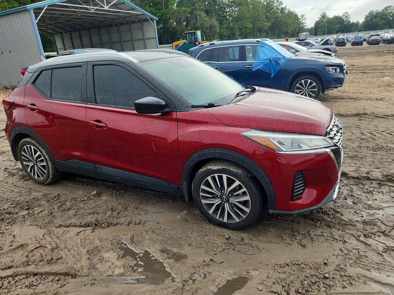 2022 NISSAN KICKS