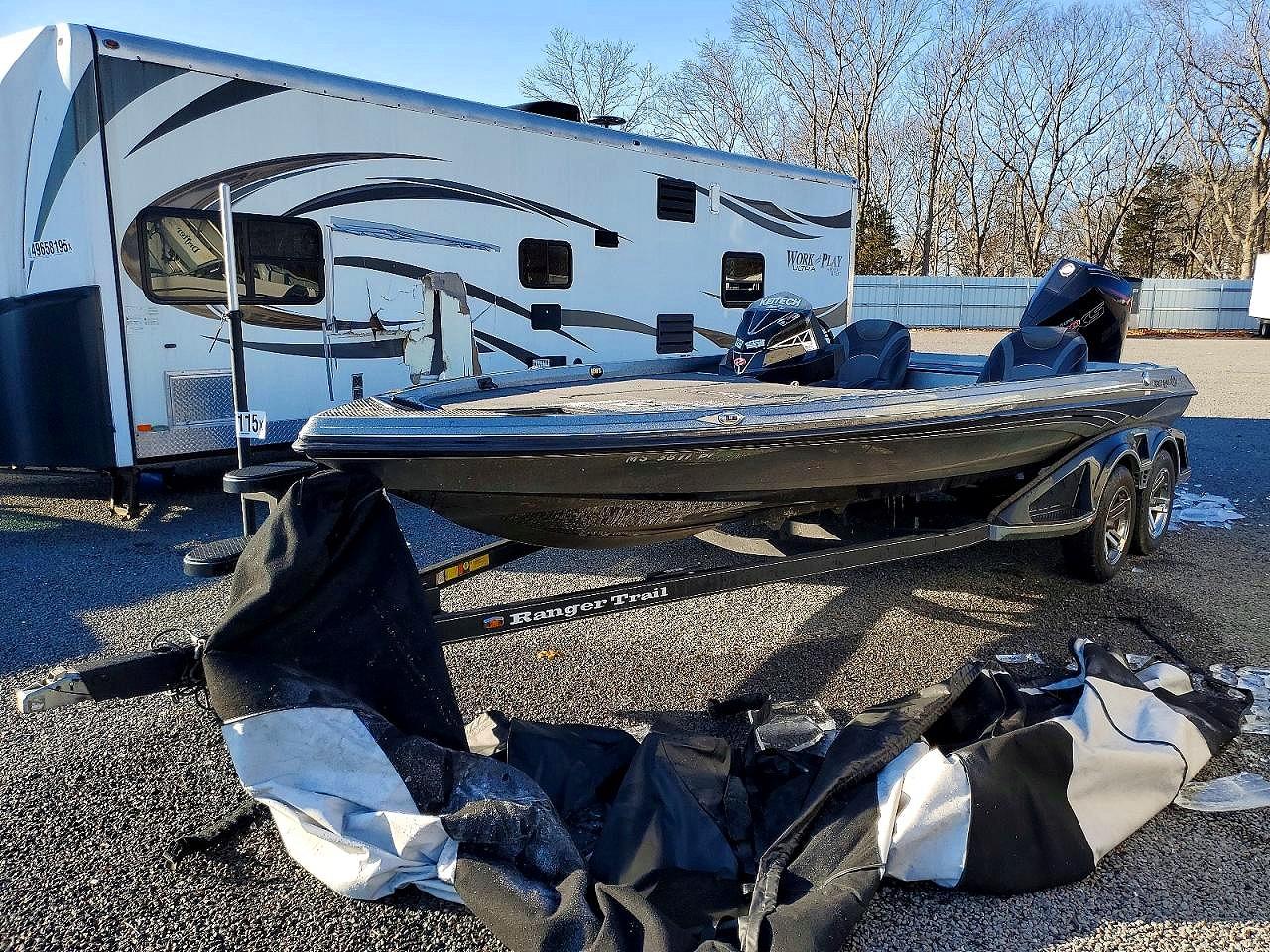 2021 ROUNDTIONS Boat