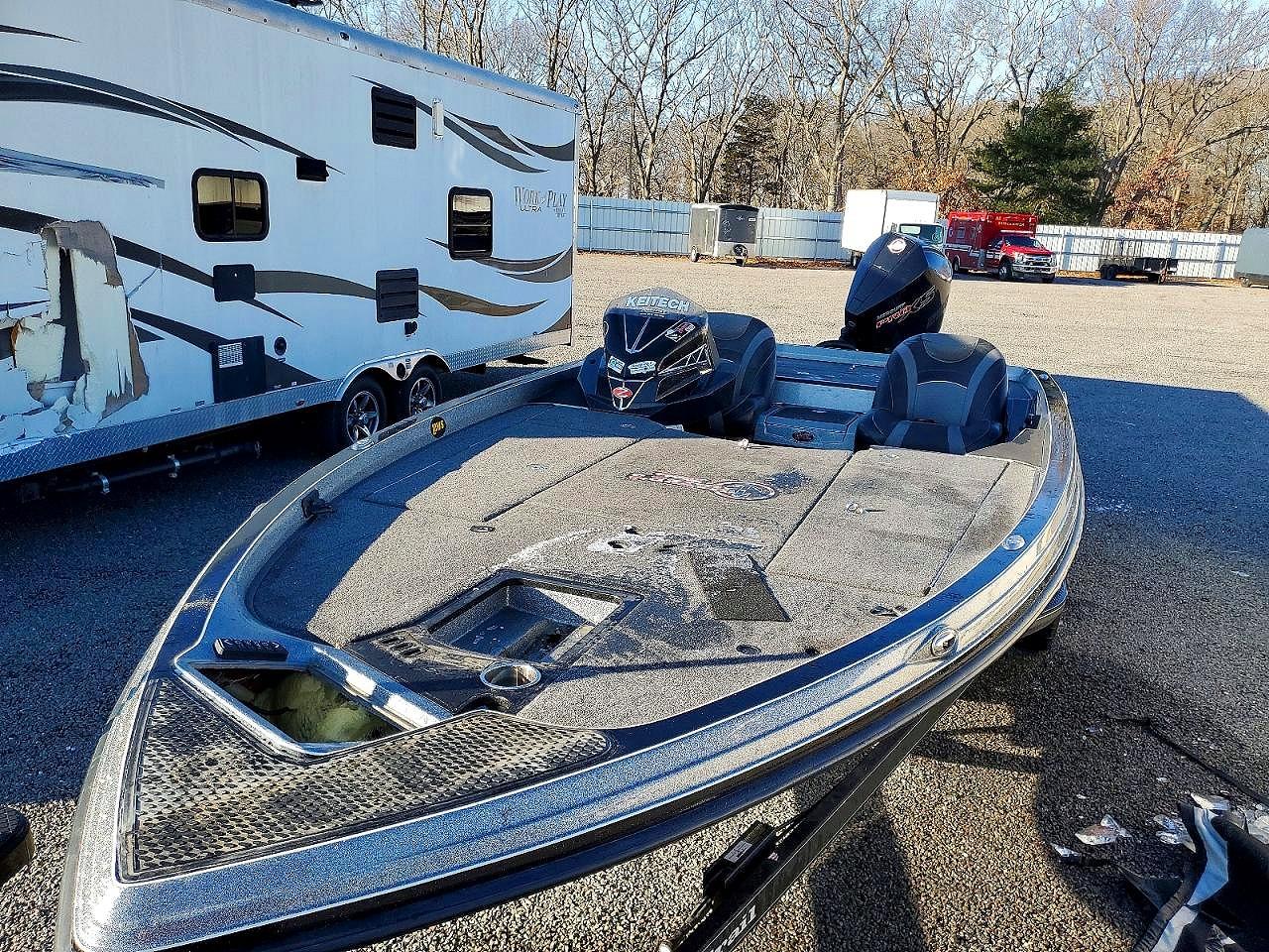 2021 ROUNDTIONS Boat
