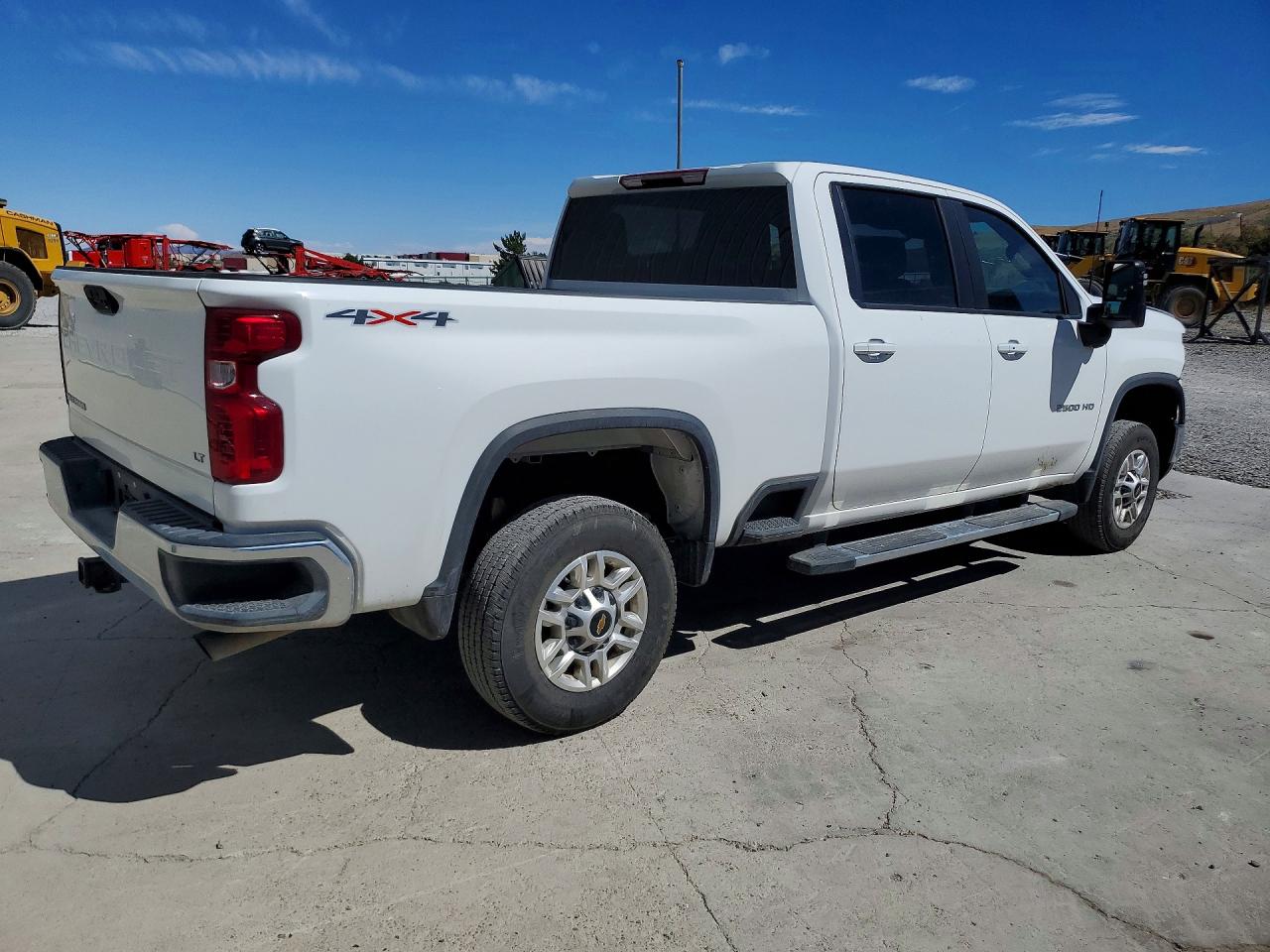 2025 CHEVROLET SILVERADO