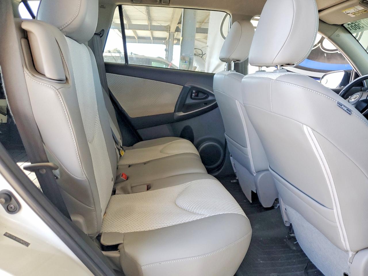 2013 TOYOTA RAV4 EV BA
