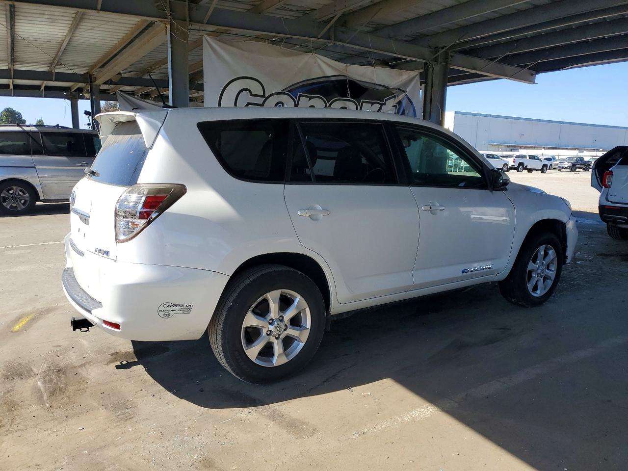2013 TOYOTA RAV4 EV BA