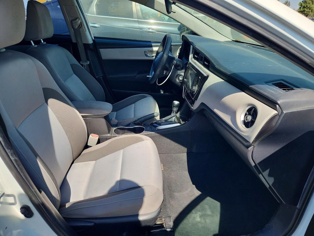 2017 TOYOTA COROLLA