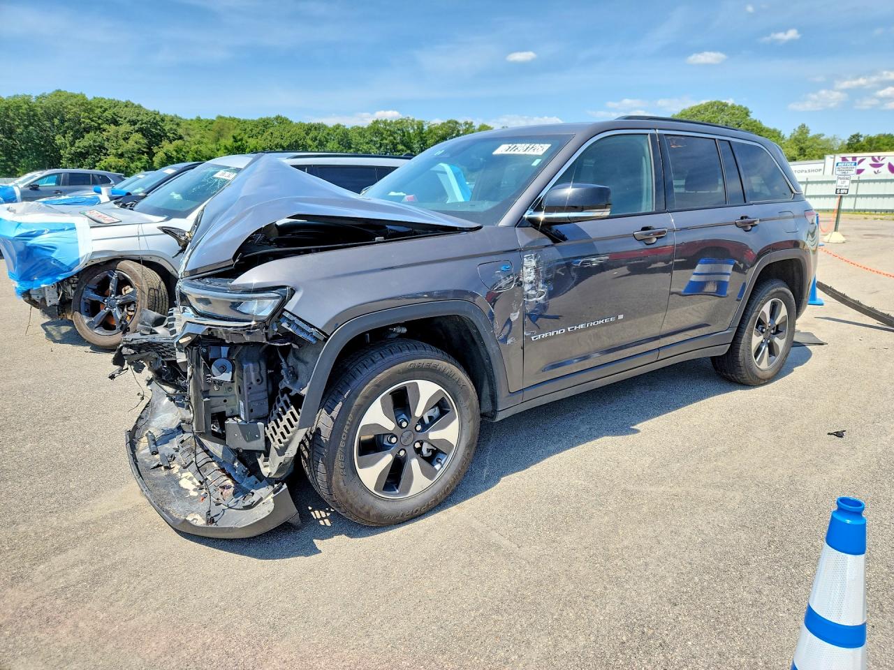 2024 JEEP CHEROKEE