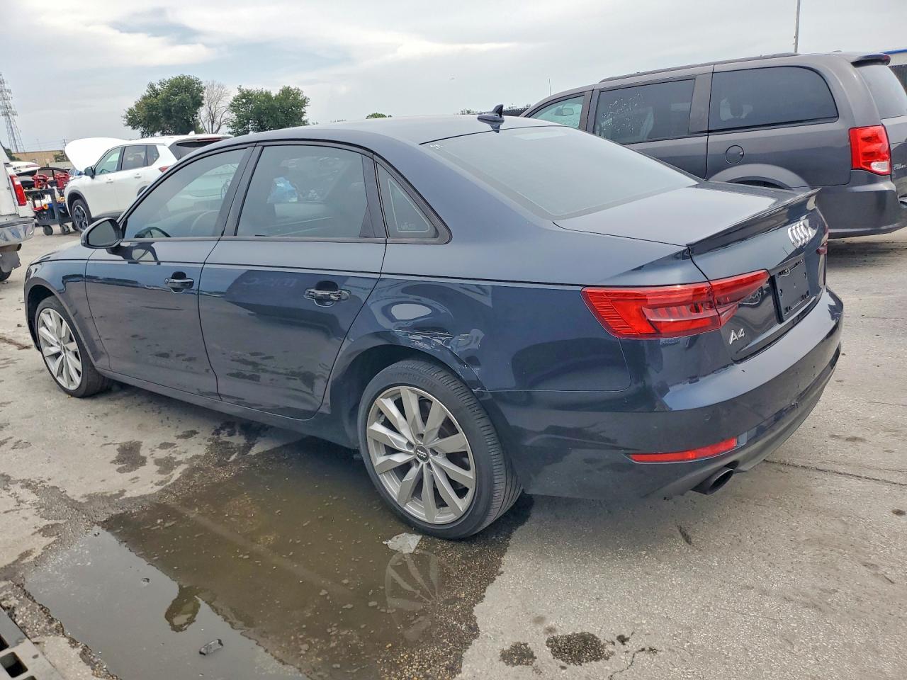 2017 AUDI A4