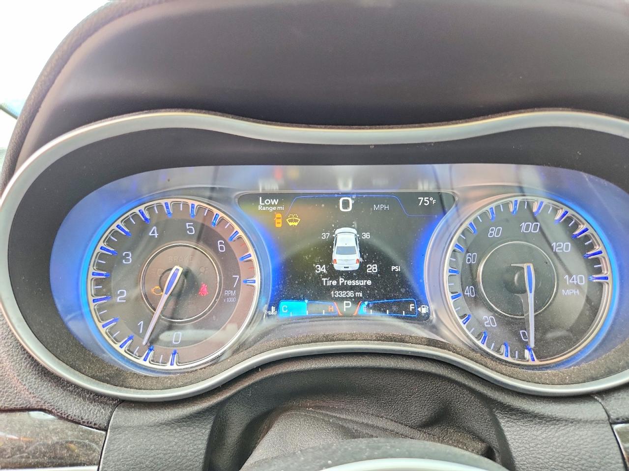 2015 CHRYSLER 300