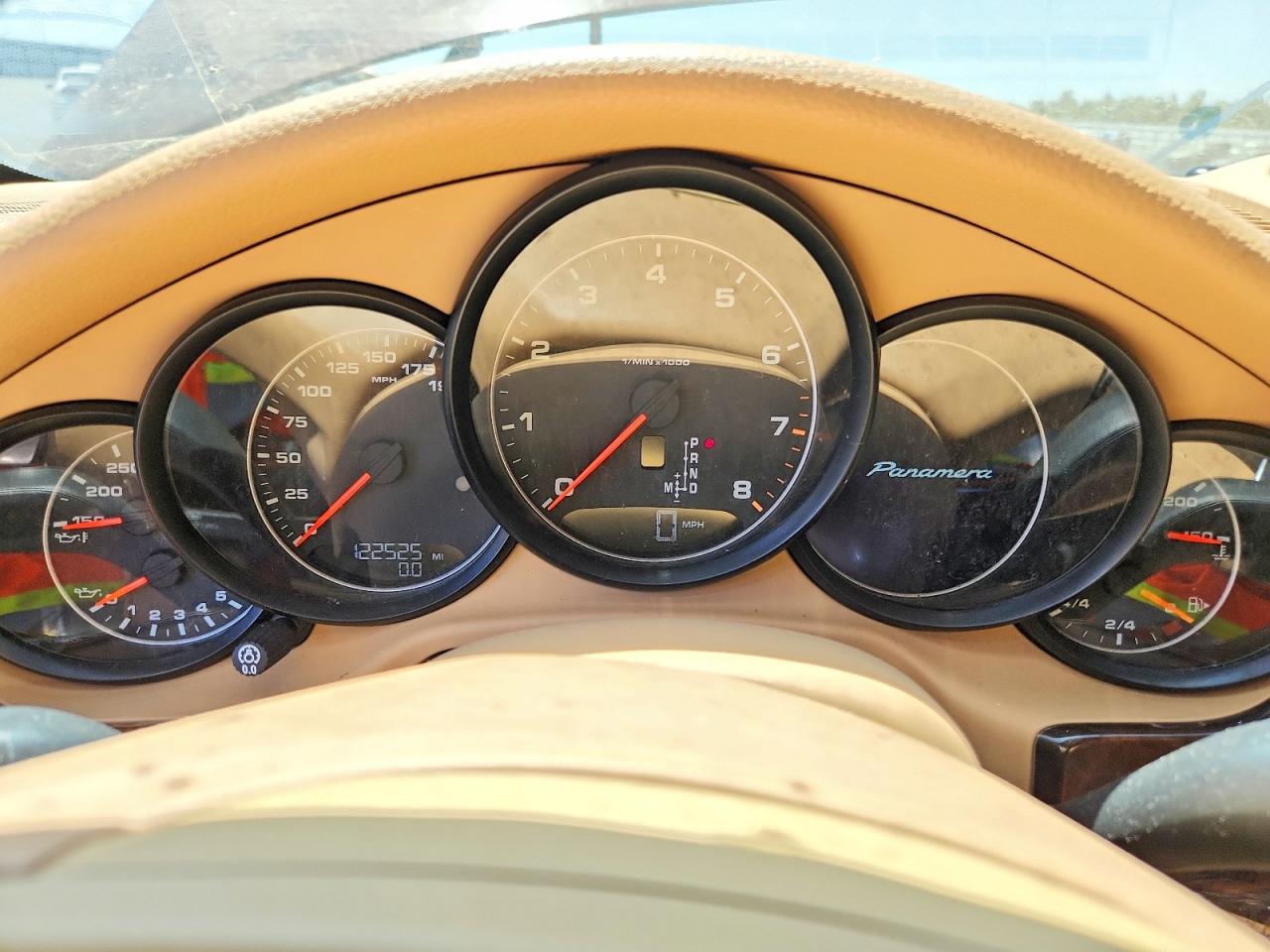 2014 PORSCHE PANAMERA
