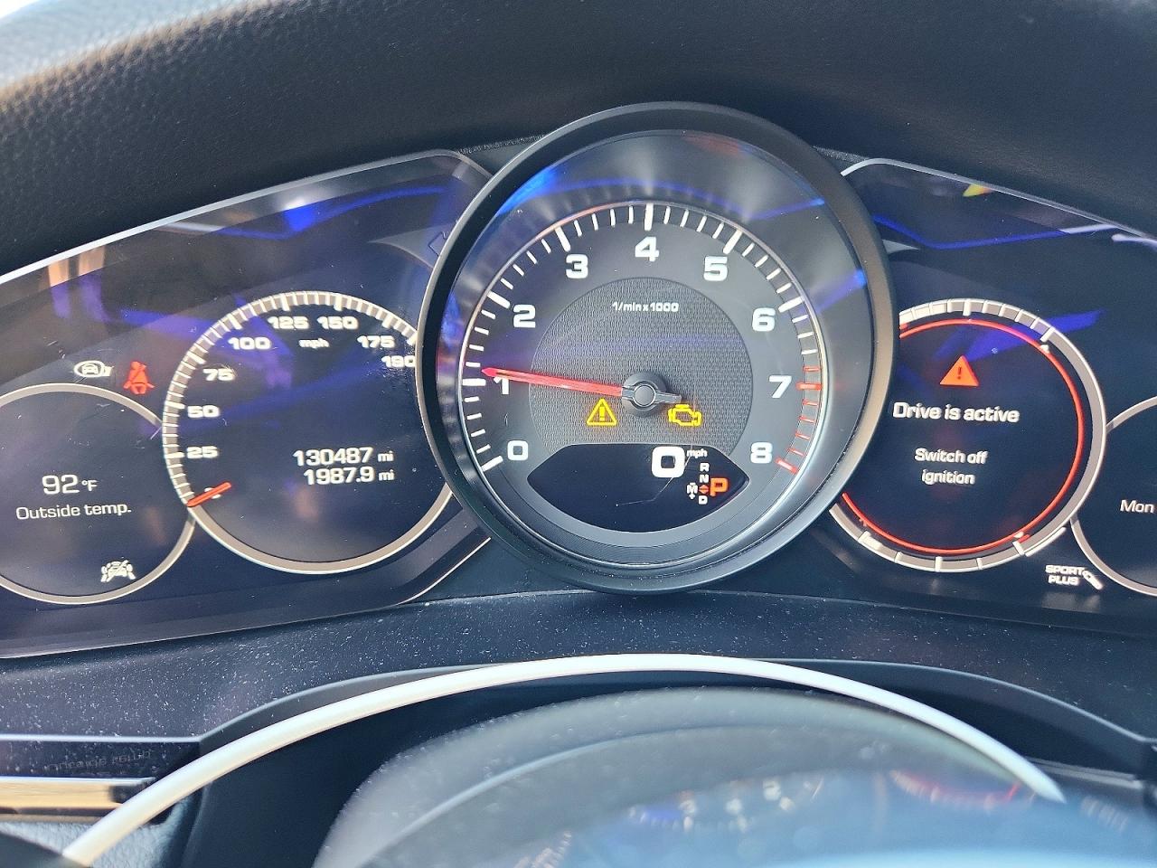 2019 PORSCHE CAYENNE
