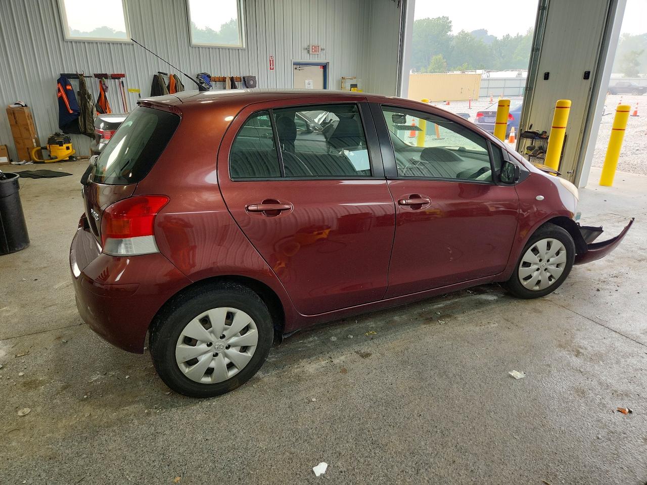 2010 TOYOTA YARIS