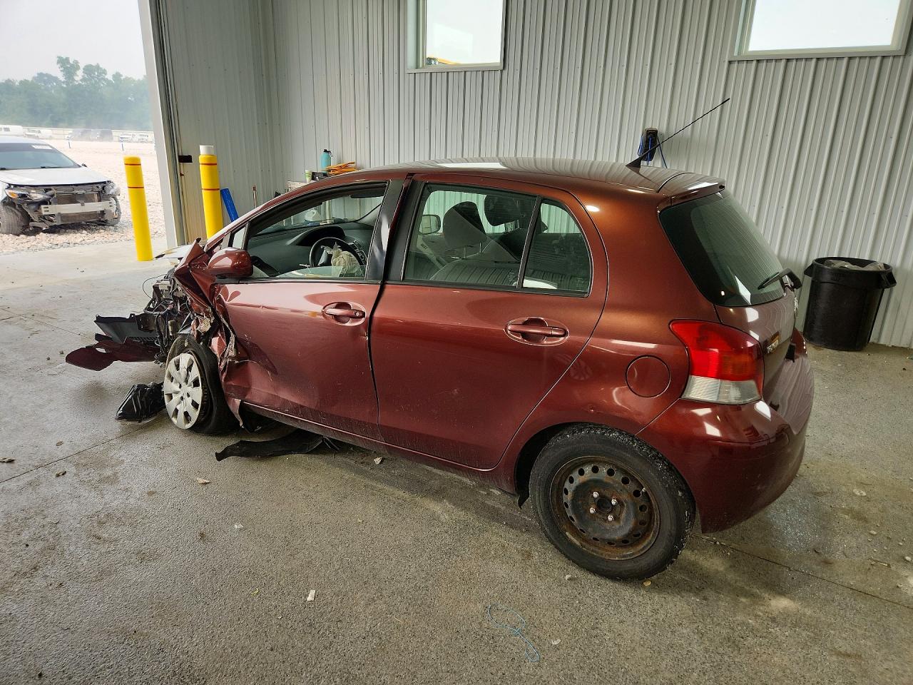 2010 TOYOTA YARIS