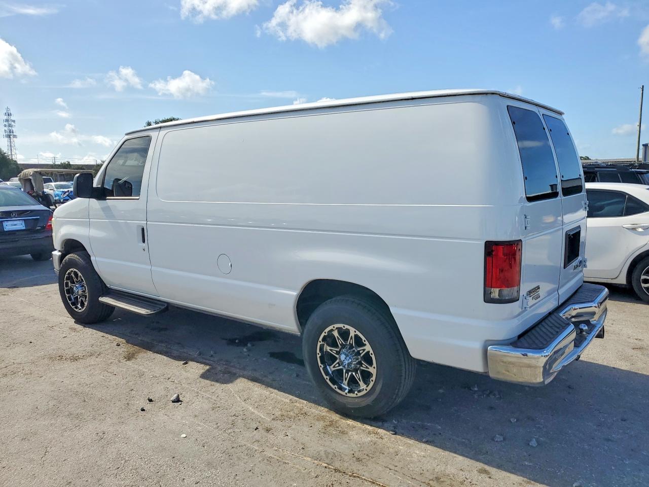 2014 FORD ECONOLINE