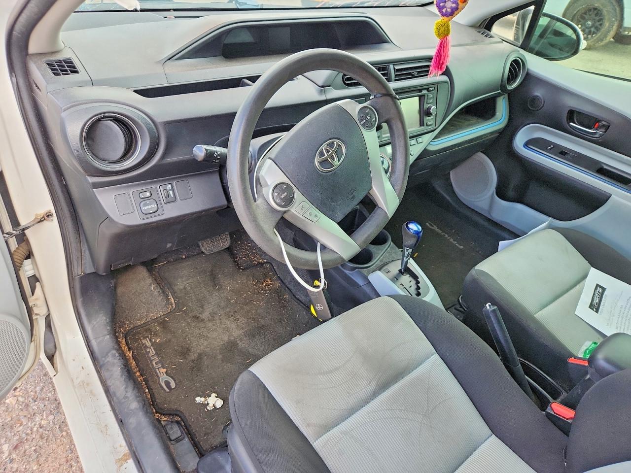 2013 TOYOTA PRIUS
