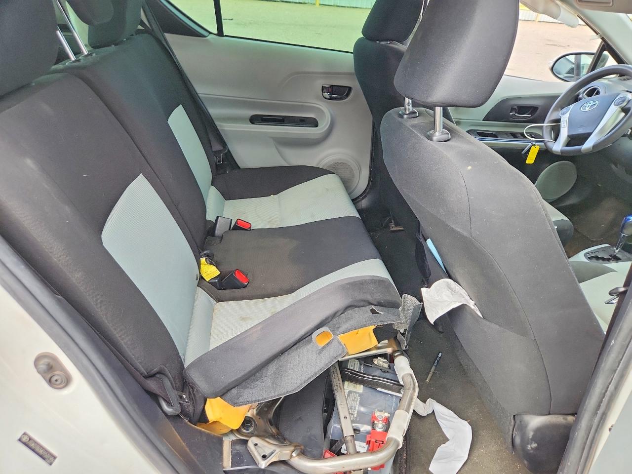 2013 TOYOTA PRIUS