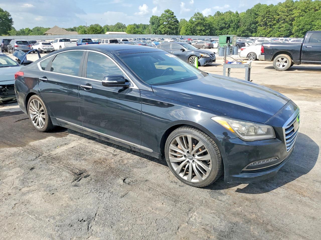 2015 HYUNDAI GENESIS