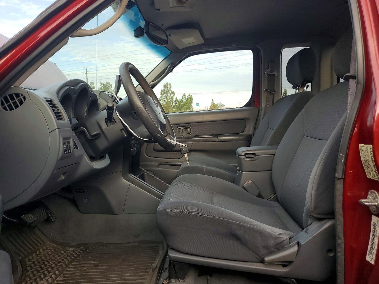 2004 NISSAN FRONTIER