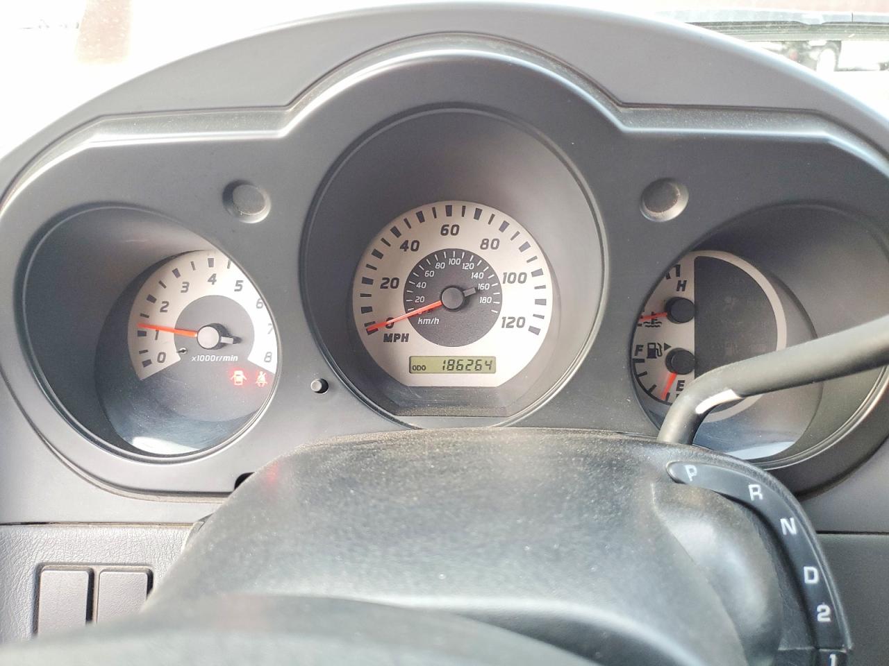 2004 NISSAN FRONTIER