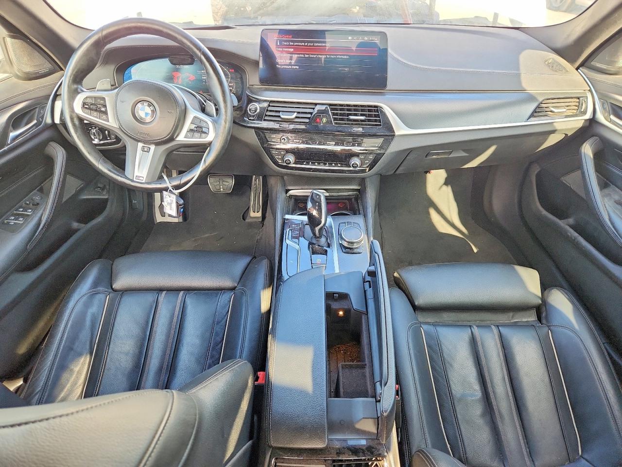 2023 BMW M5