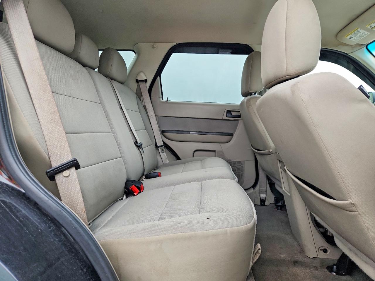 2010 FORD ESCAPE