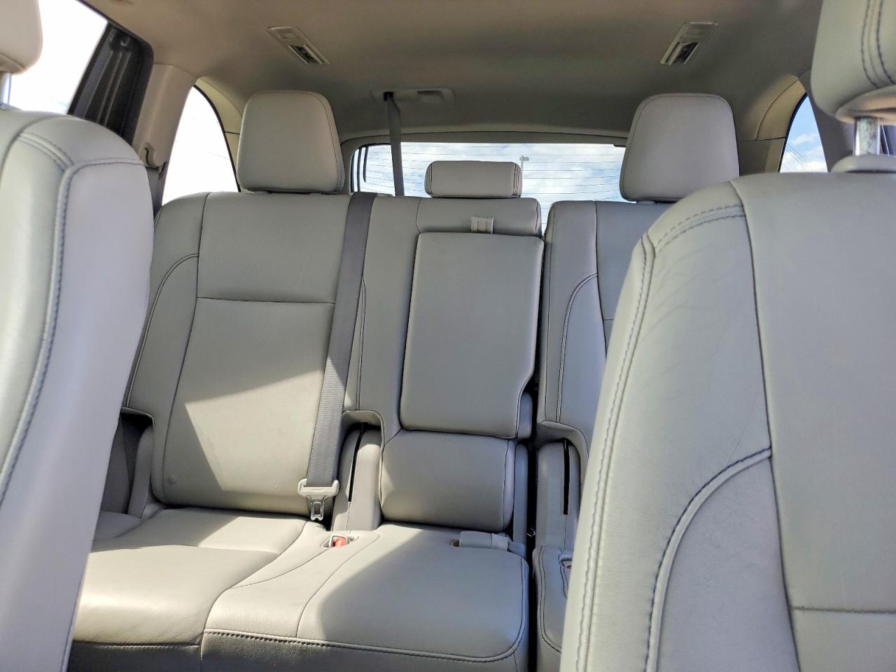 2015 TOYOTA HIGHLANDER