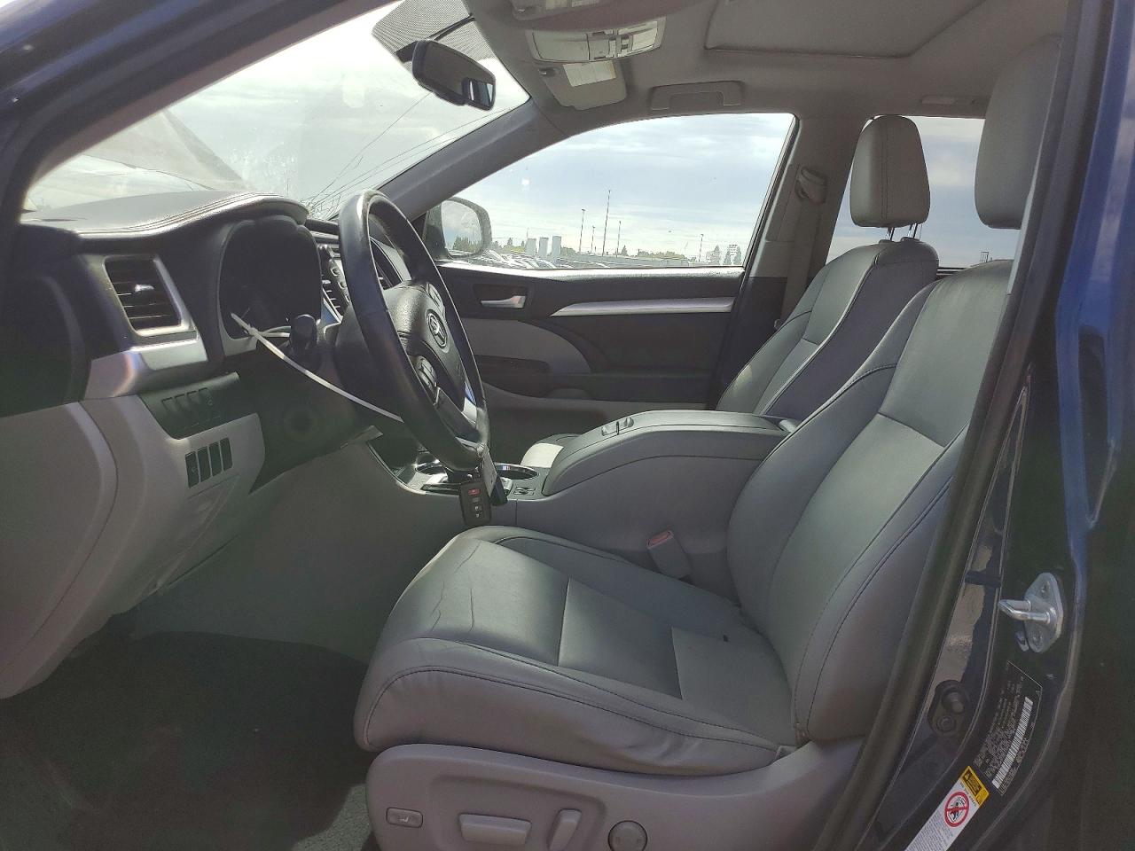 2015 TOYOTA HIGHLANDER