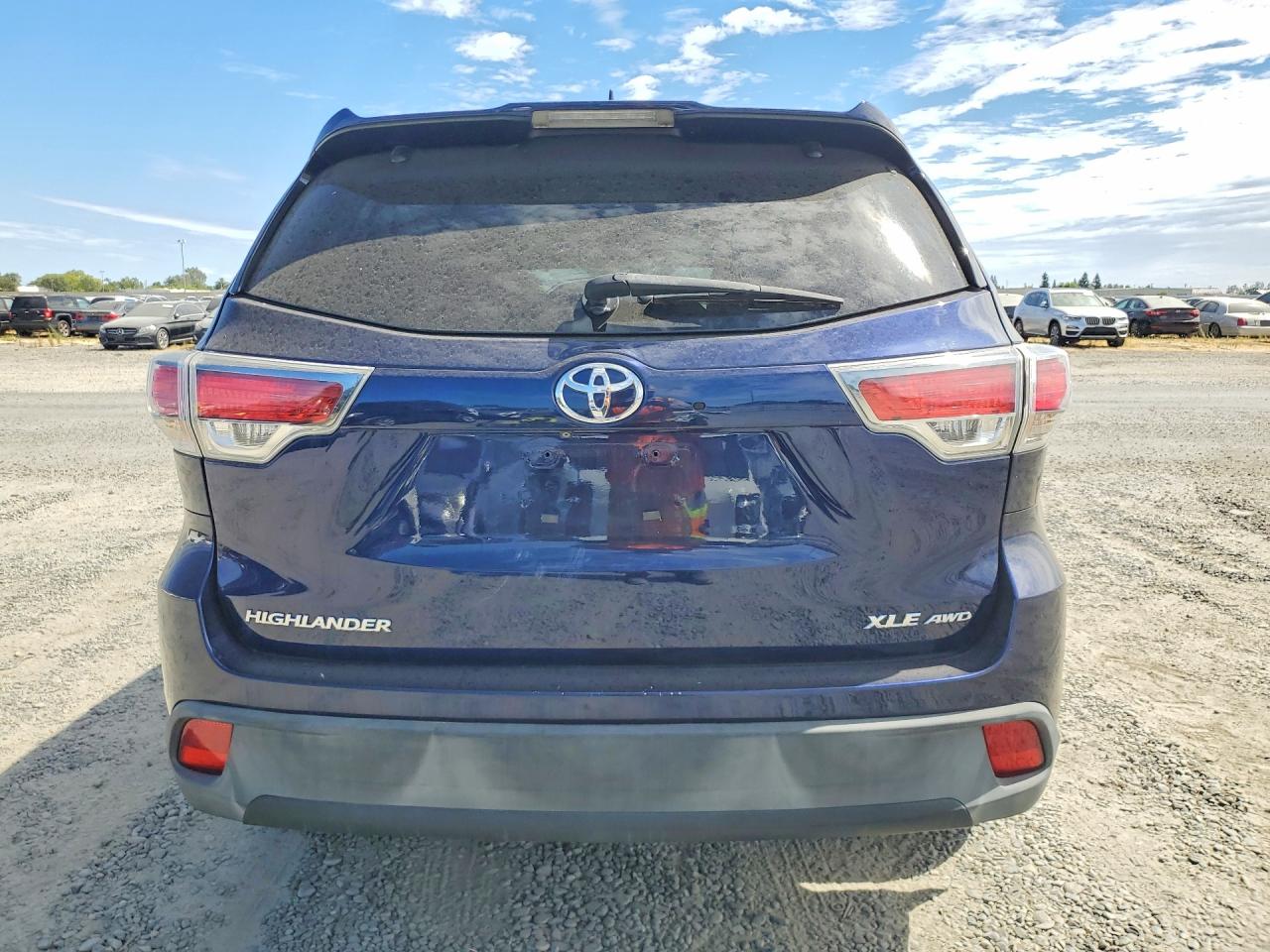 2015 TOYOTA HIGHLANDER