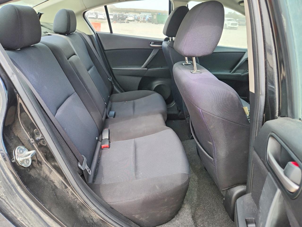 2010 MAZDA 3