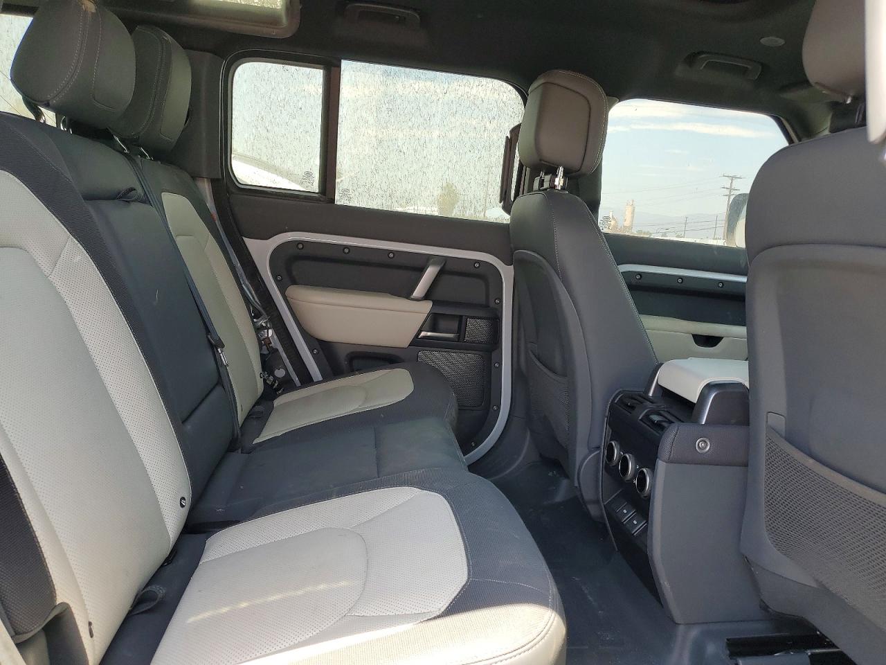 2023 LAND ROVER DEFENDER