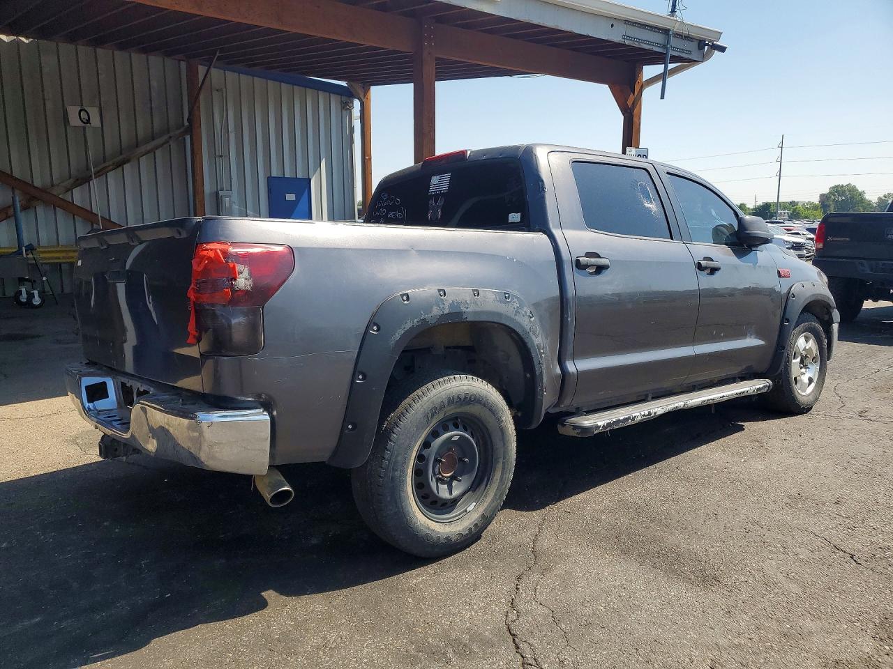 2011 TOYOTA TUNDRA
