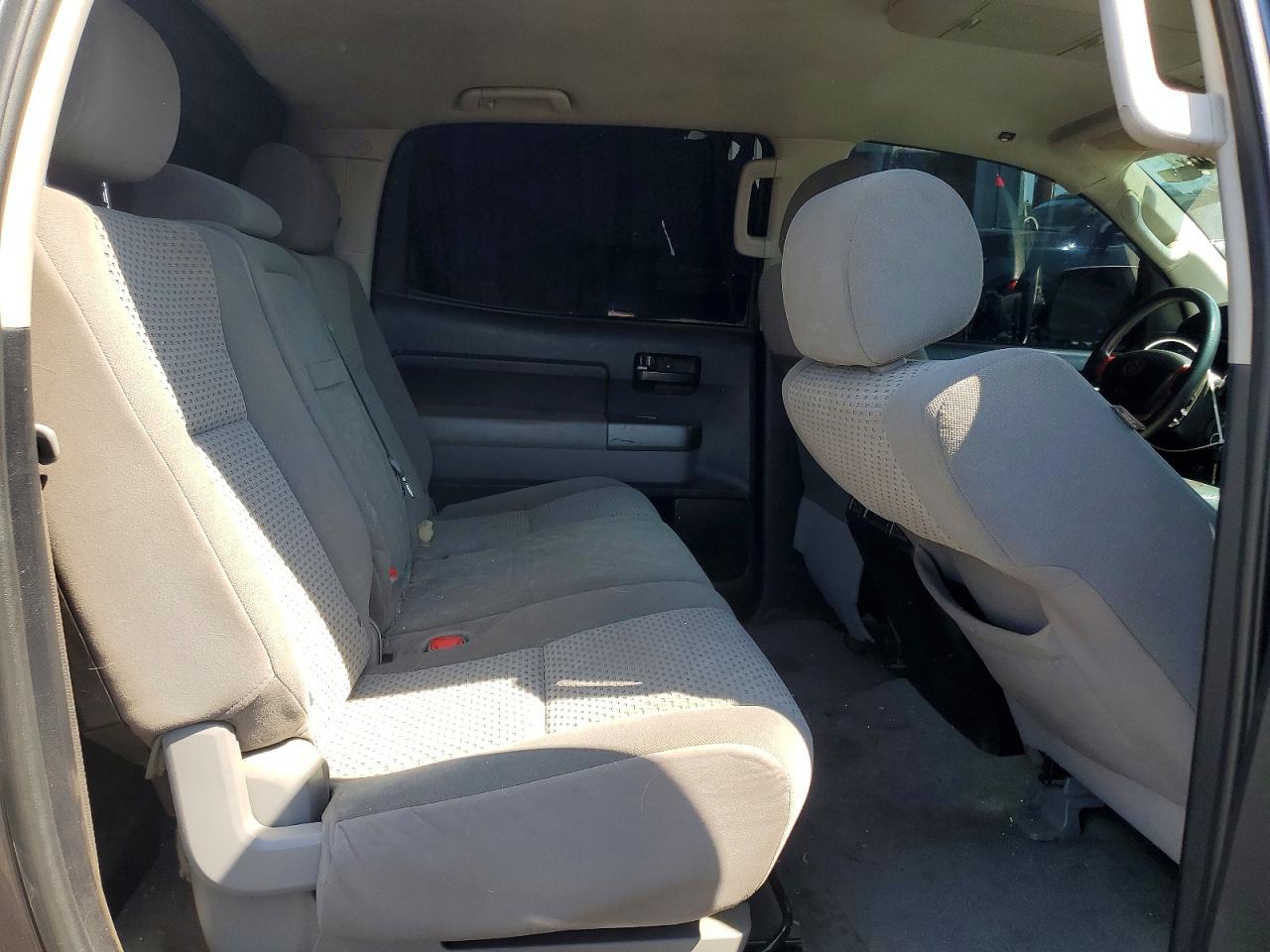 2011 TOYOTA TUNDRA