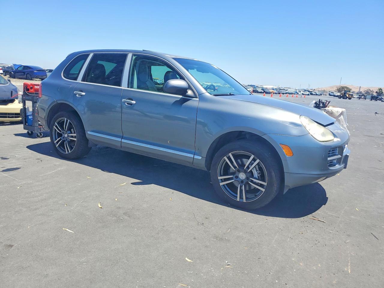 2005 PORSCHE CAYENNE